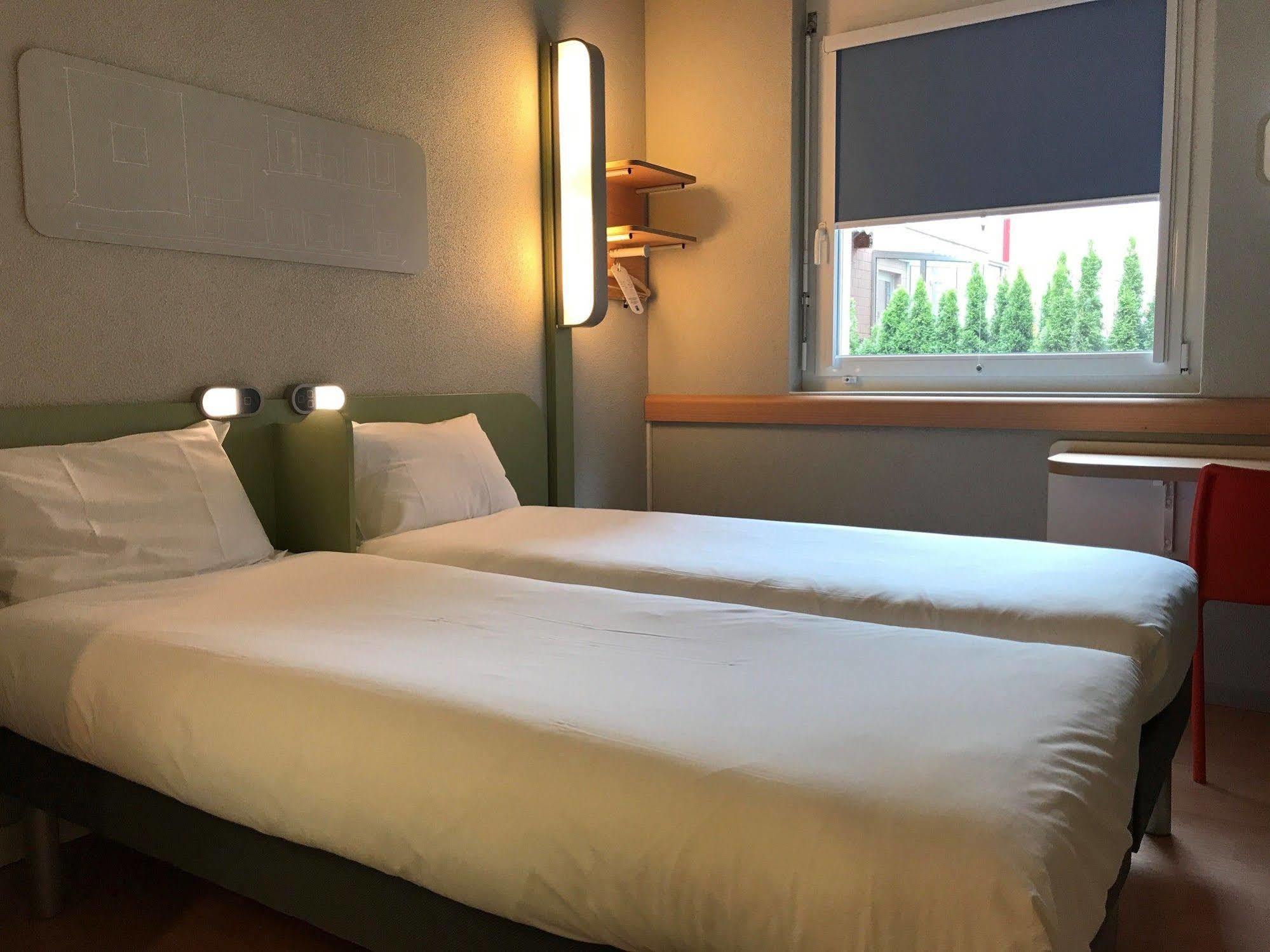 Ibis Budget Zurich Airport Hotel